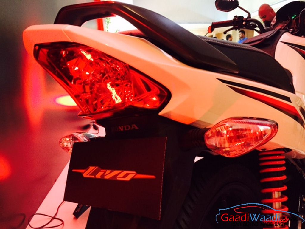 2015 Honda Livo tail light