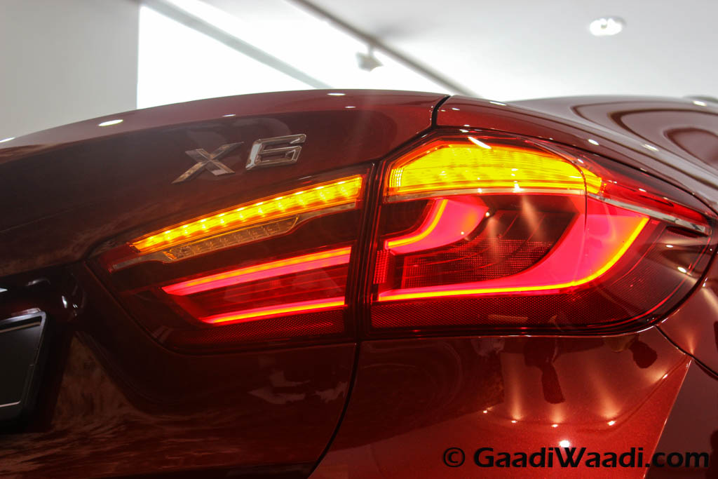 BMW X6M 2016 India blinkers