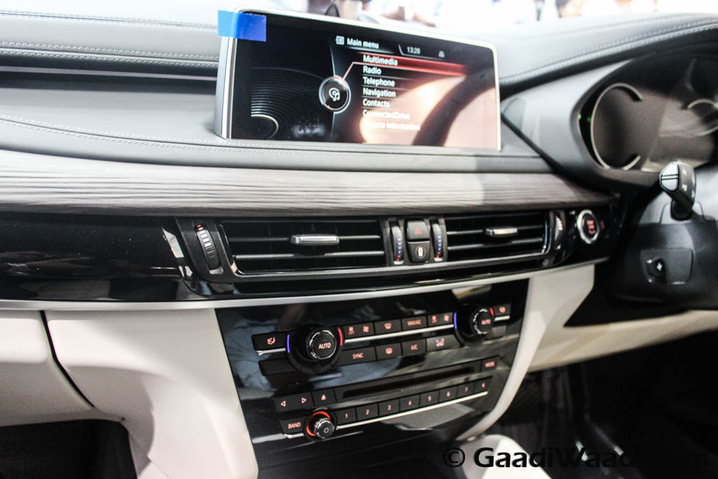 BMW X6M 2016 India dashboard