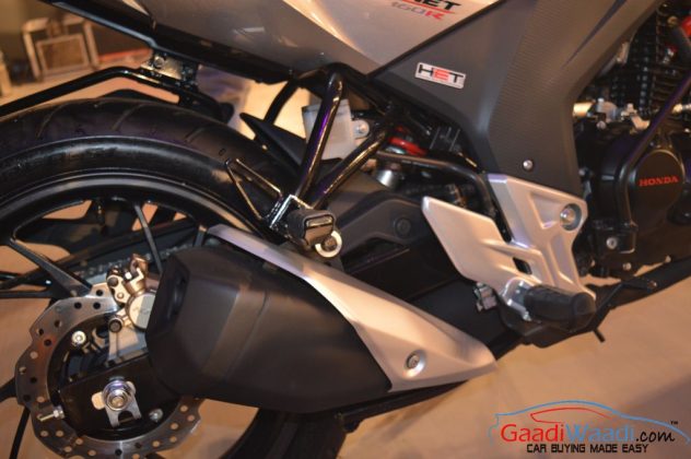 2015 Honda CB 160R Hornet exhaust