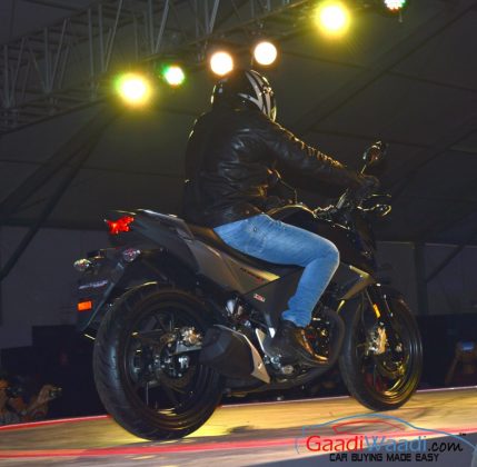2015 Honda CB 160R Hornet india