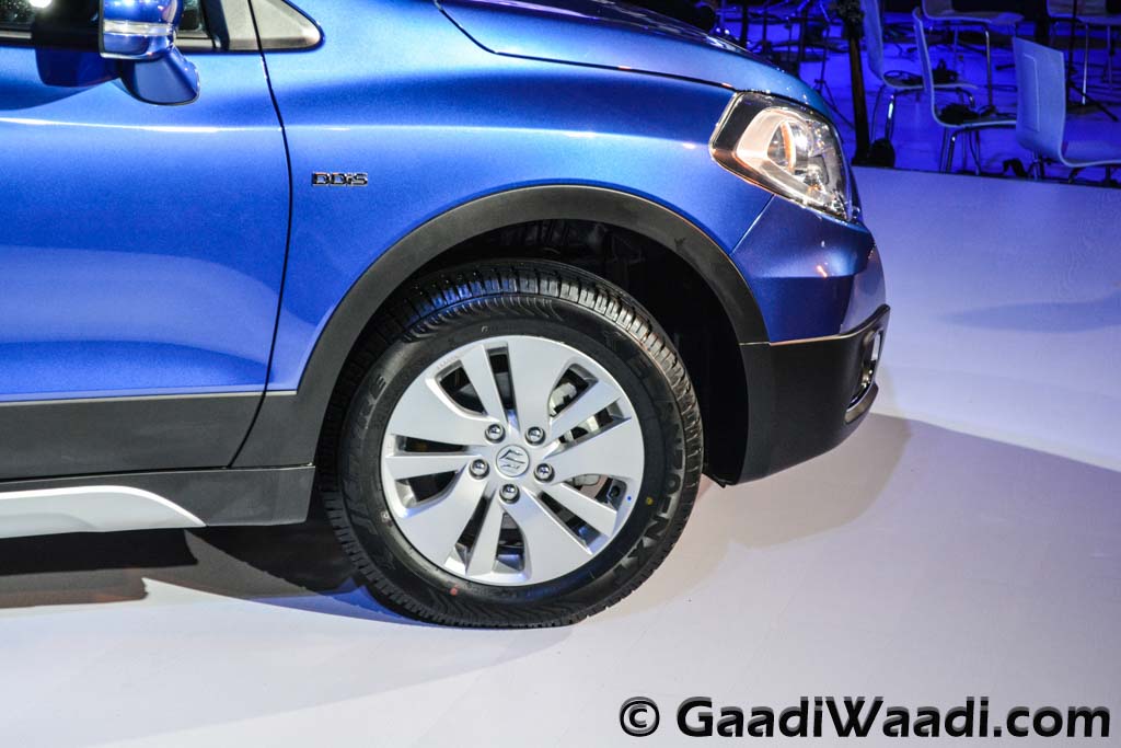 2015 Maruti S-cross launched in india-28