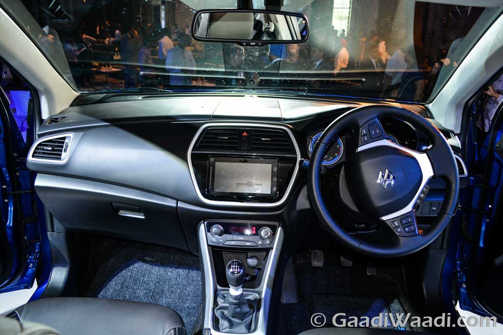 2015 Maruti S-cross launched in india-5