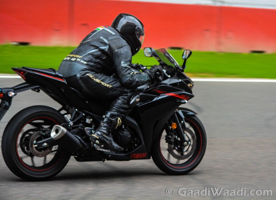 Yamaha R3 Launched at Rs.3.25 lakhs-17