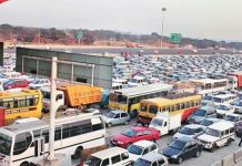 toll naka india traffic