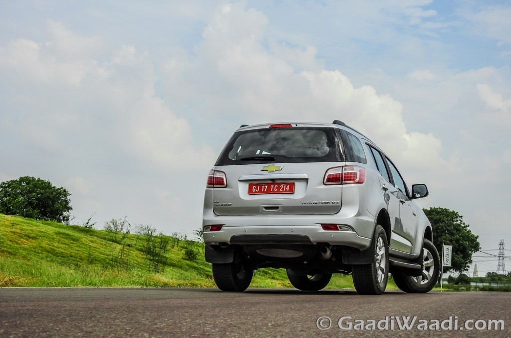 2016- Chevrolet-TrailBlazer-India-rear