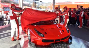 2016 Ferrari 488 GT3 and 488 GTE Race Cars Revealed