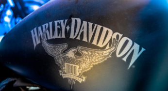 Harley-Davidson Showcases Custom Bikes Along with 2016 Street 750, Iron and Forty-Eight