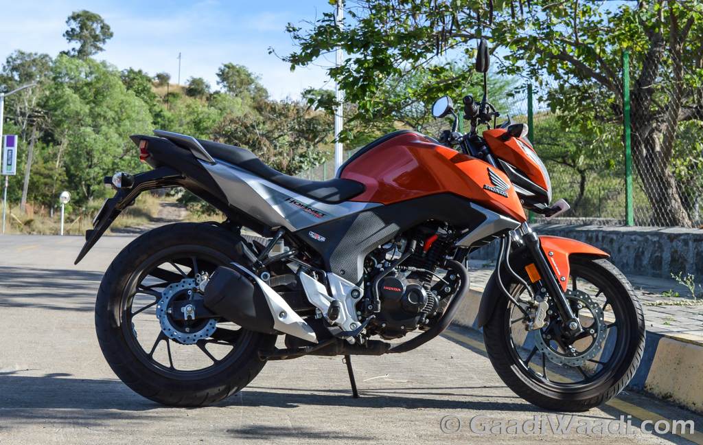 2017 Honda Cb Hornet 160r Launched With Two New Colour Options