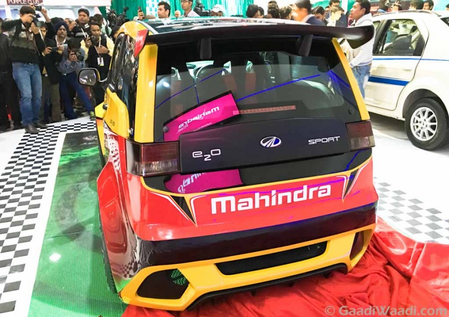 Mahindra E2O Sports-3