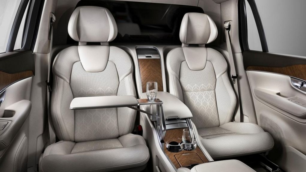 Volvo XC90 Excellence rear seats