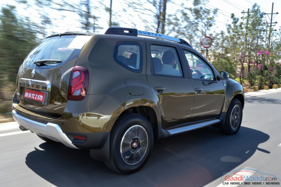 new renault duster rear view_-4