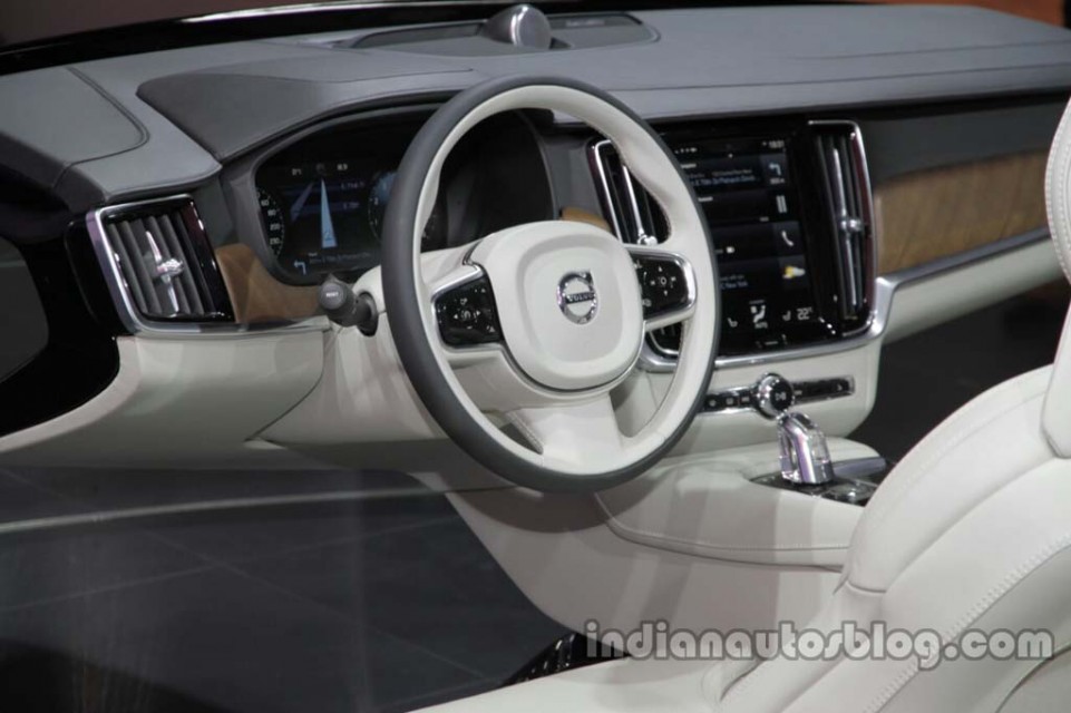 Volvo-S90-Excellence-Dashboard.jpg