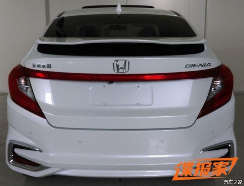 Honda-City-hatchback-Gienia 1