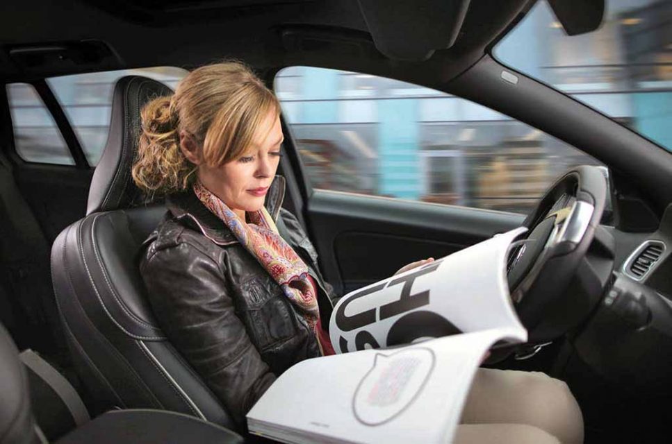 Volvo-autopilot.jpg