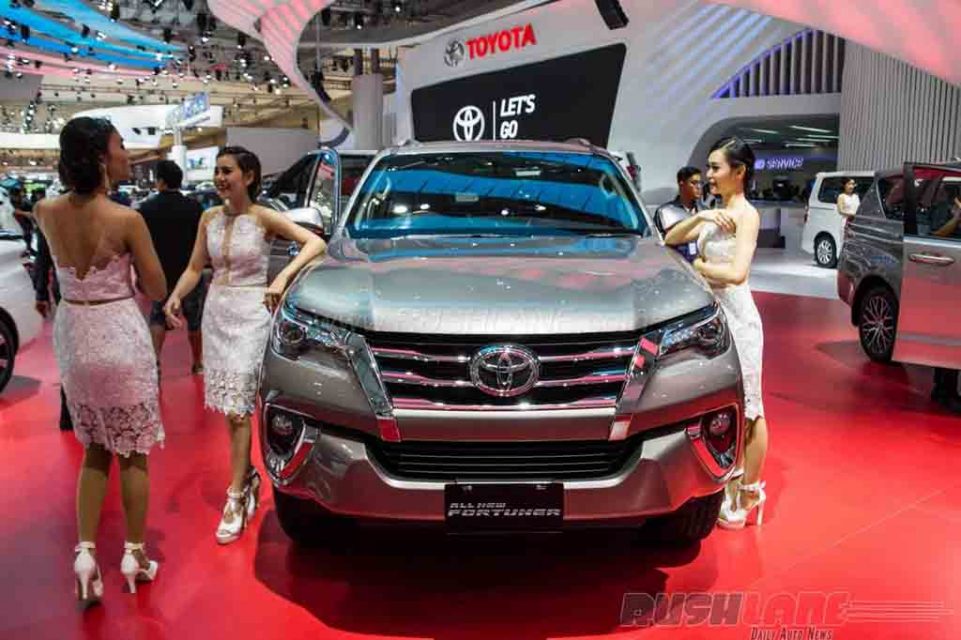 2016-Toyota-Fortuner-GIIAS-1.jpg