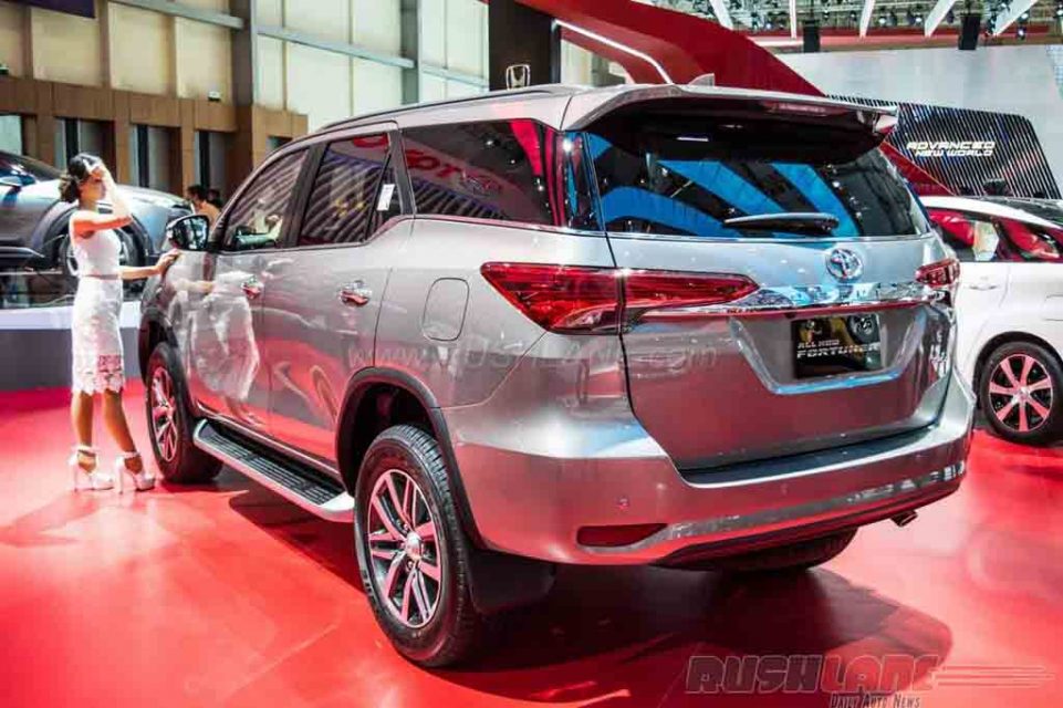 2016 Toyota Fortuner GIIAS (3)