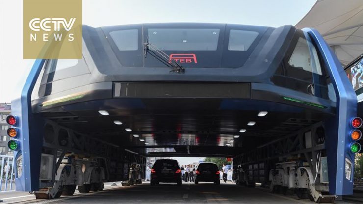 China Builds Transit Elevated Bus in Real
