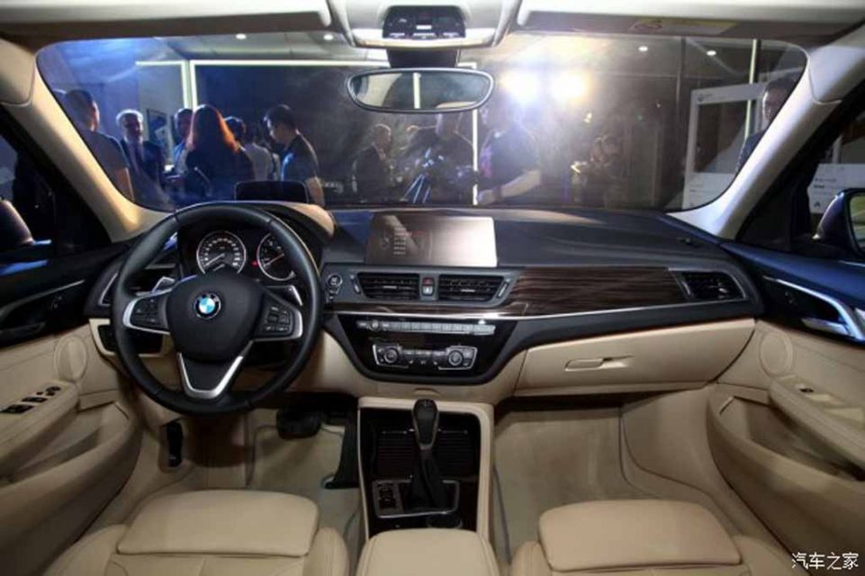 BMW-1-Series-Sedan-1.jpg