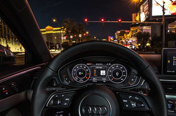 Audi-Traffic-Light-Information-system-dash-2.jpg