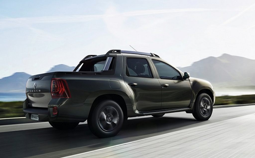 Renault Duster Oroch pickup truck India Launch Price Engine 1
