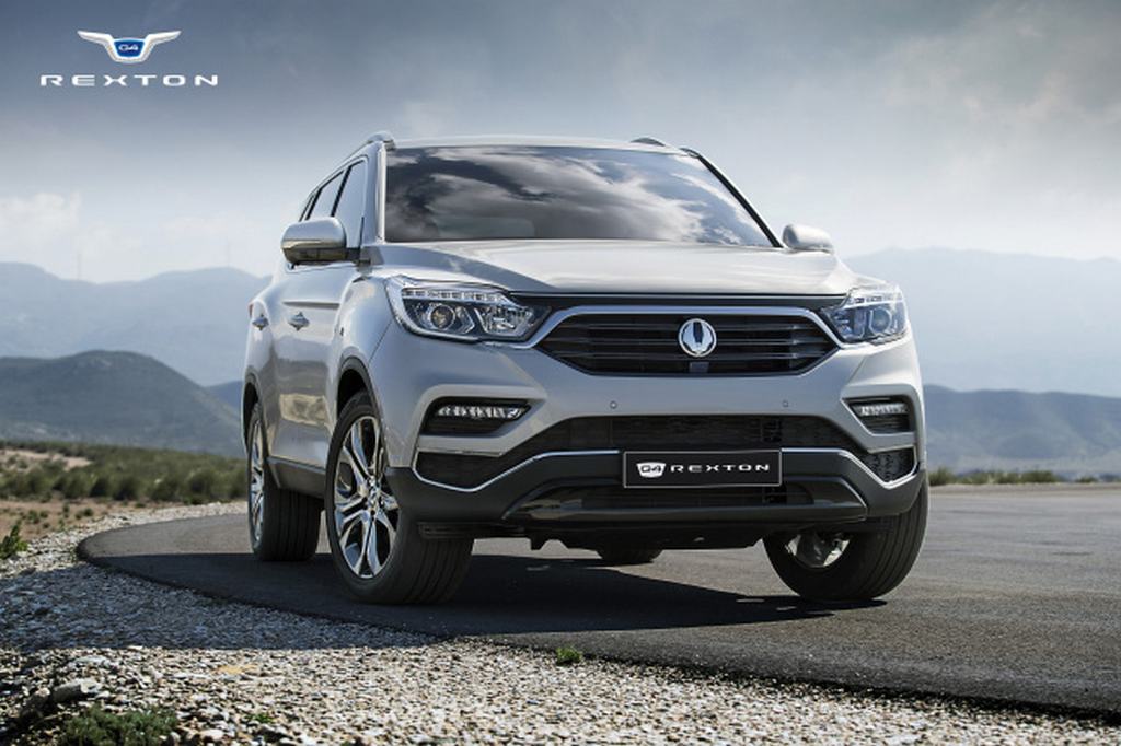 SsangYong Rexton Mahindra Y400 Fortuner Rival