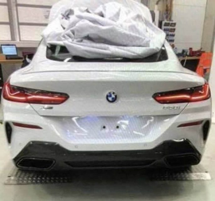 Gorgeous-Looking Production BMW 8-Series Spied Undisguised Completely 1