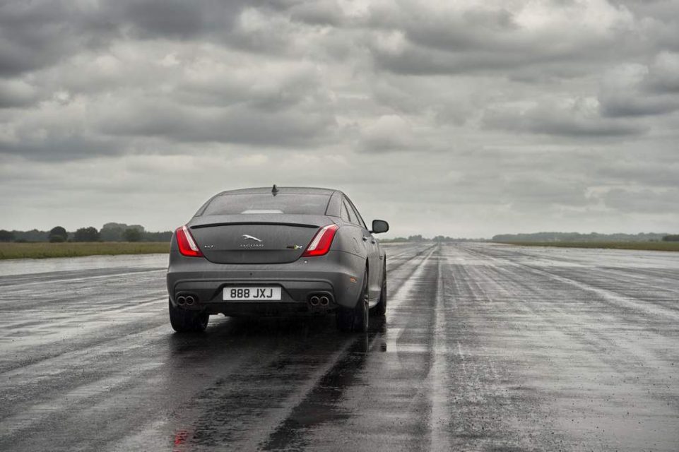 2018 Jaguar XJ Unveiled With New Range-Topper Making 575 PS