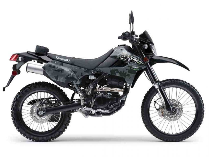 2018-Kawasaki-KLX250-Camo-First-Look-dual-sport-motorcycle-3.jpg