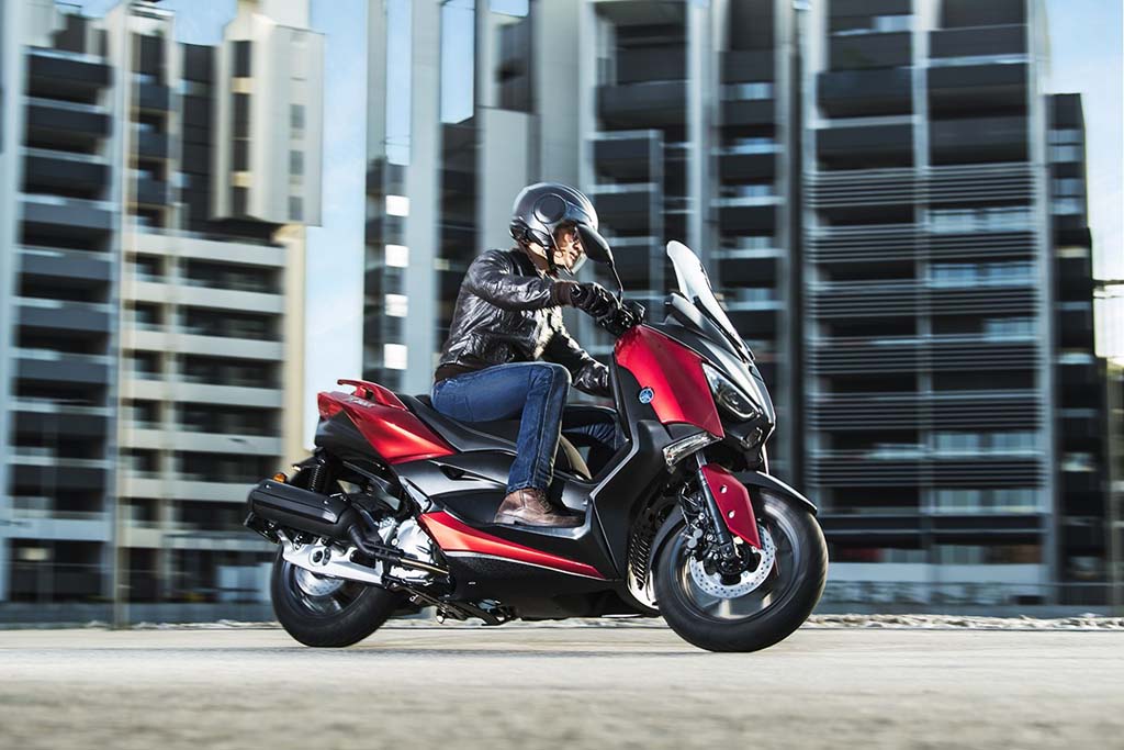 2018 Yamaha XMax 125 Scooter Unveiled In Europe