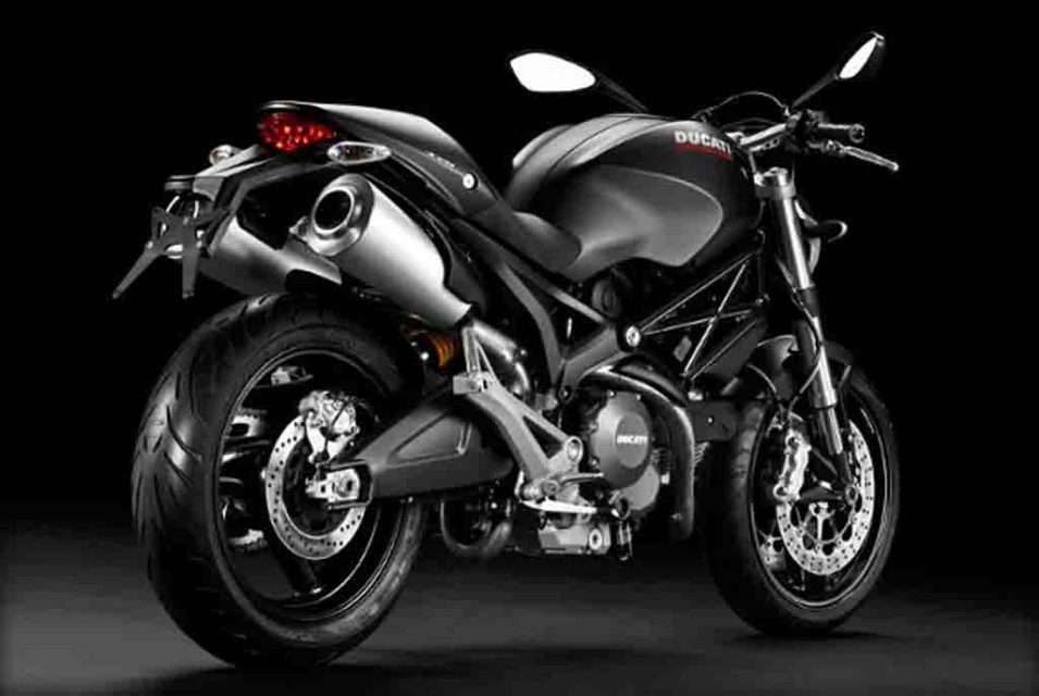 Ducati-659-Moster-2.jpg