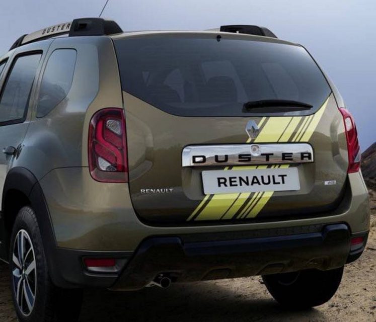 Renault Duster Sandstorm Launched In India - Price, Specs, Features, Interior, Exterior, Engine, Seats 2