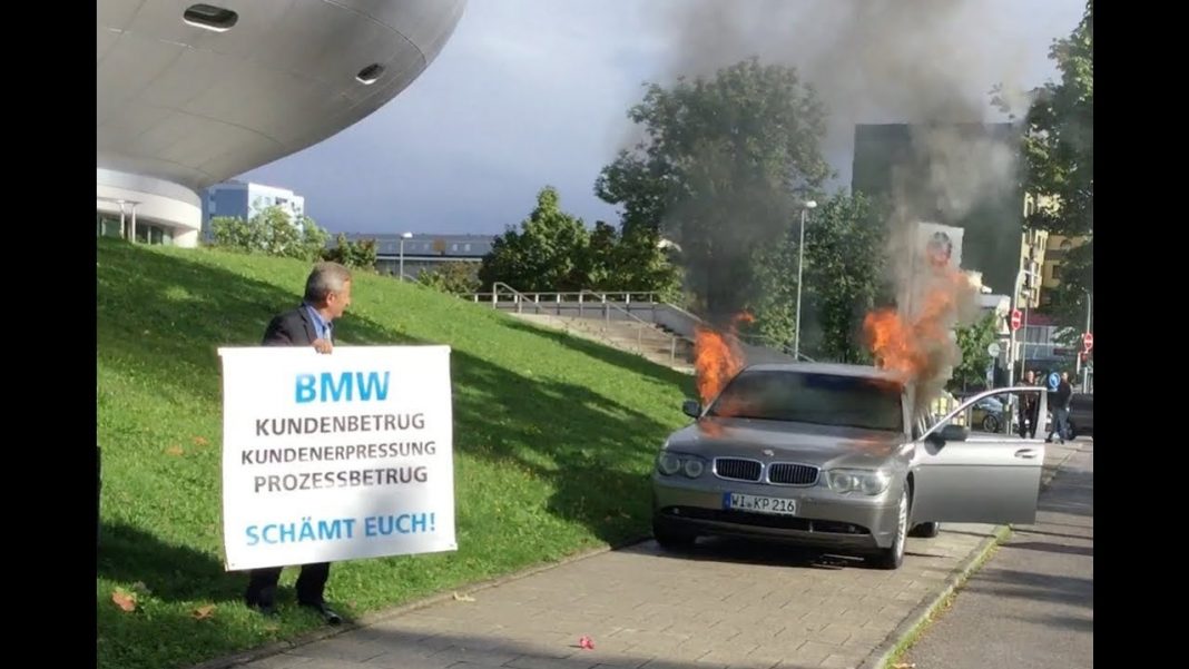 BMW Owner Burns His 7-Series Outside Brand's HQ