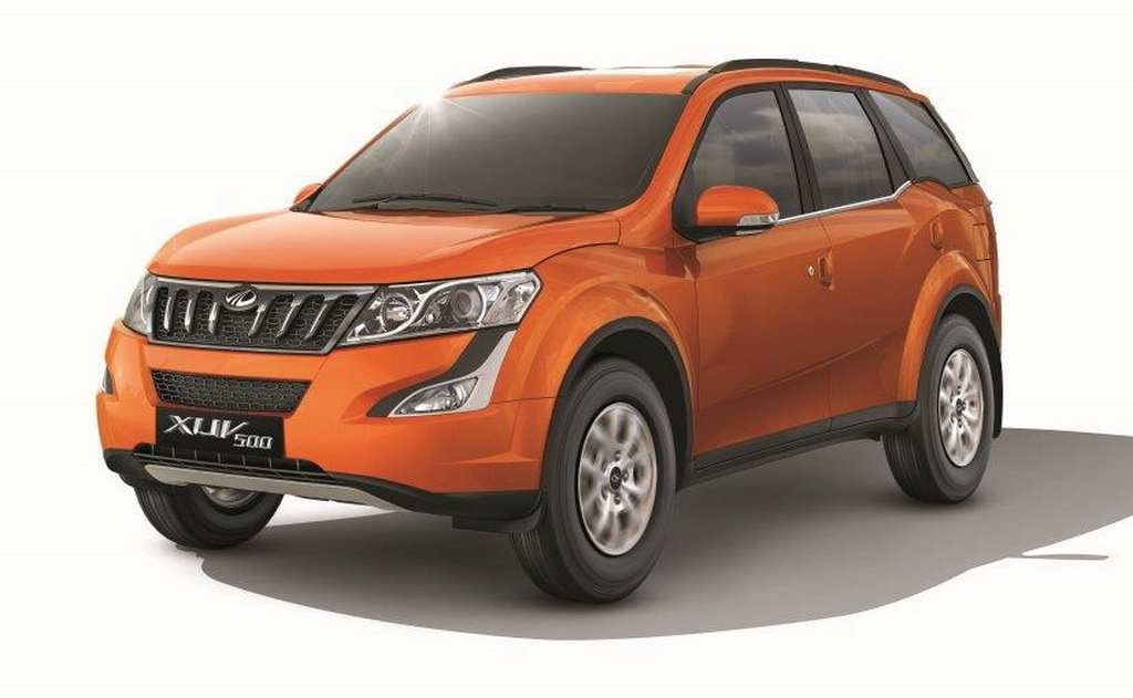 2017 Mahindra XUV500 W9 Launched In India - Price, Engine, Specs, Features