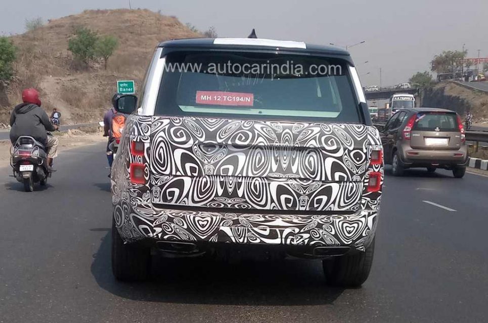 2018 Range Rover Facelift Spotted Testing In India For The First Time 1