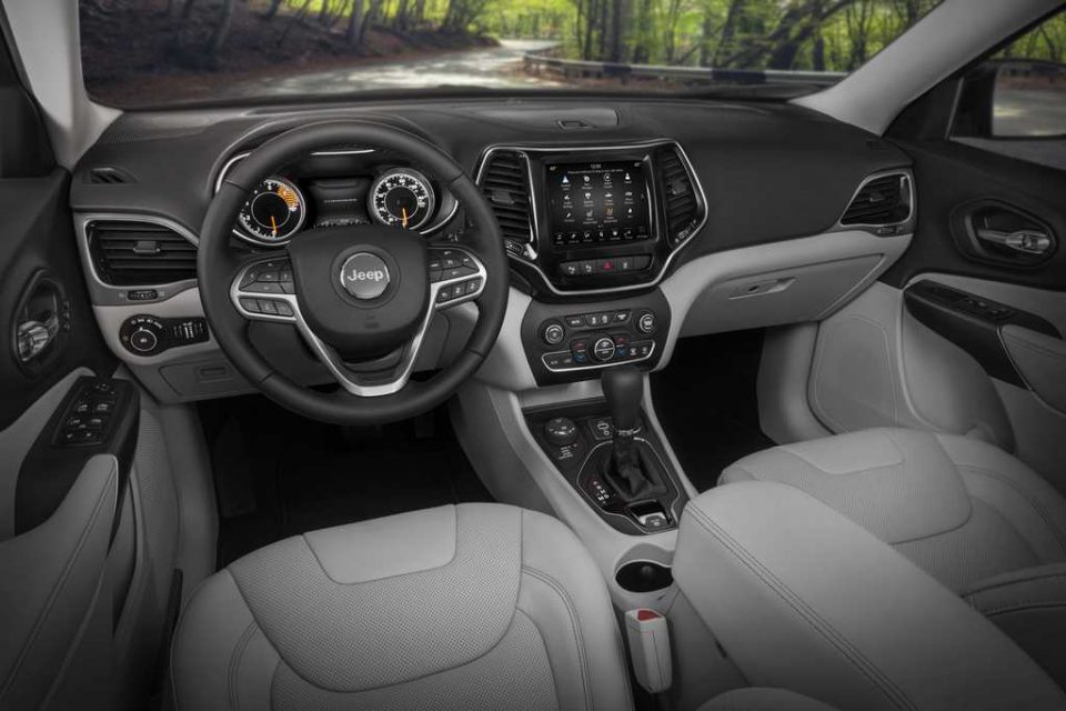 2019 Jeep Cherokee Interior Unveiled With Appealing Visual Updates