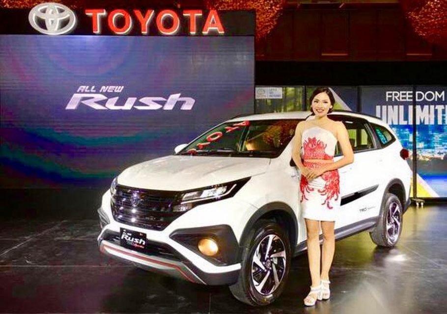 2018 Toyota Rush Unveiled - India Launch, Price, Engine, Specs, Features, Interior