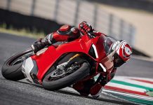 Ducati Panigale V4 Superbike Revealed - Price, Engine, Specs, Features, Performance 1