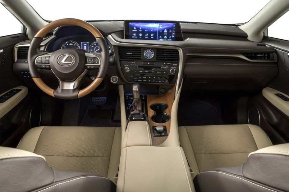 Lexus RXL Unveiled 8