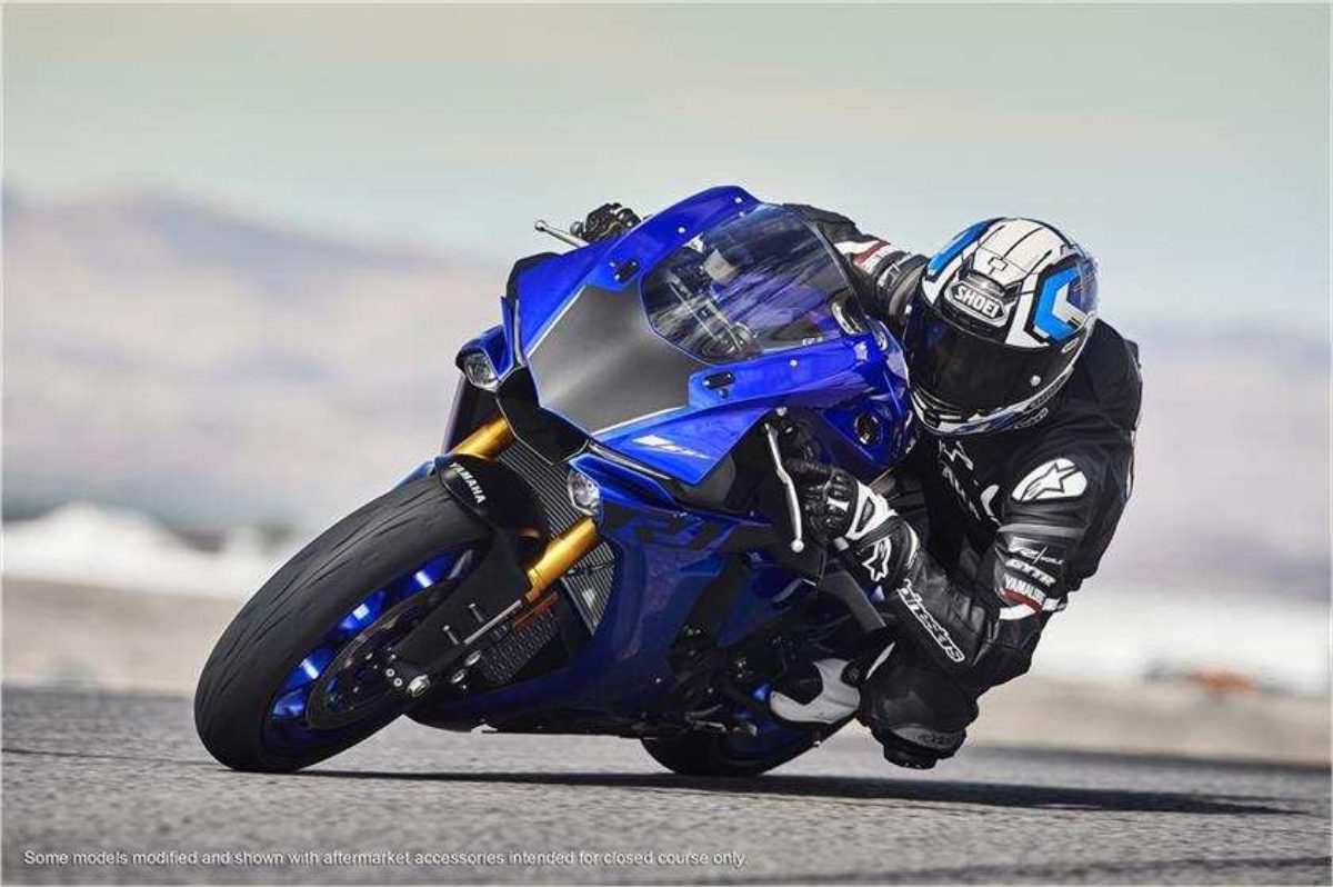 2018 Yamaha Yzf R1 Launched In India Price Engine Specs Features