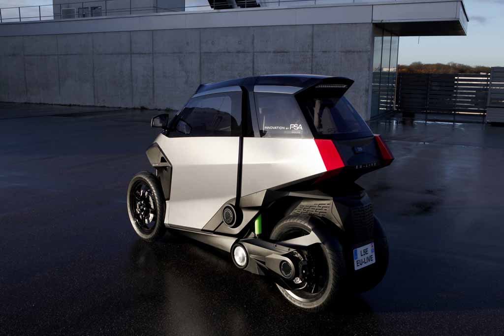 PSA Unveils Its New Hybrid ThreeWheel Scooter Concept