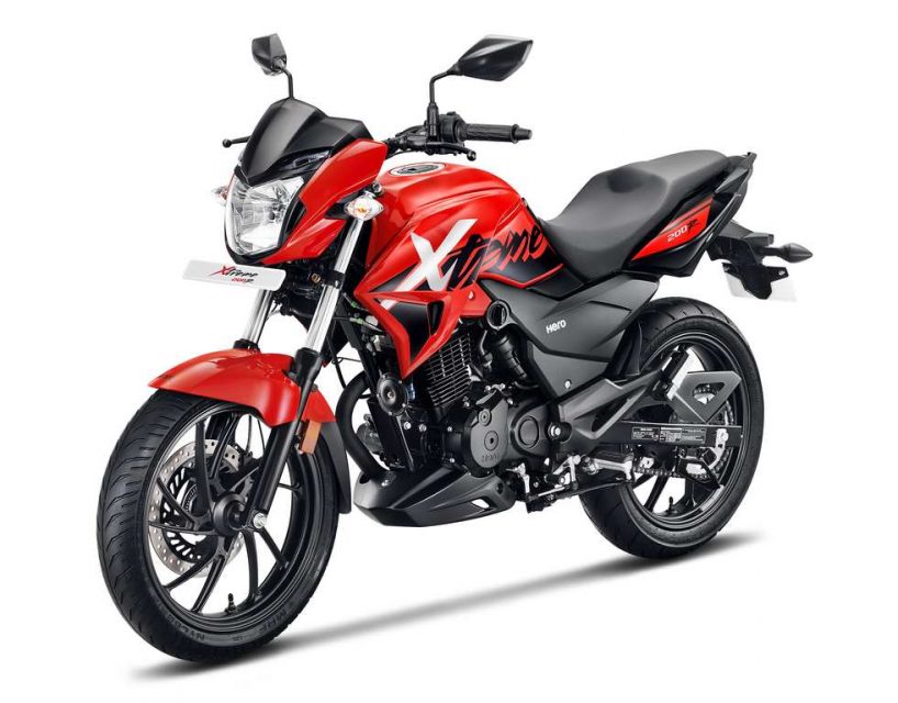 Xtreme 200 R 3-4th Front Rev Side