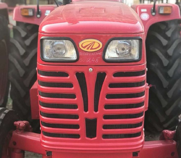 Mahindra tractor sales fy18