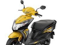 2018-Honda-Dio-Deluxe-variant-launched-in-India-yellow