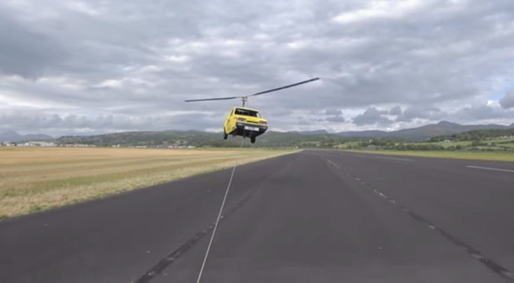 This Flying Reliant Robin Three-Wheeled Car Is A Huge Disaster