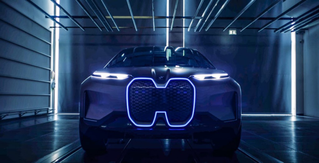 BMW Vision iNEXT Crossover Teased Global Debut