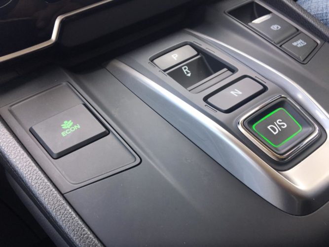 Honda CR-V Gets Push Button Gear Shift