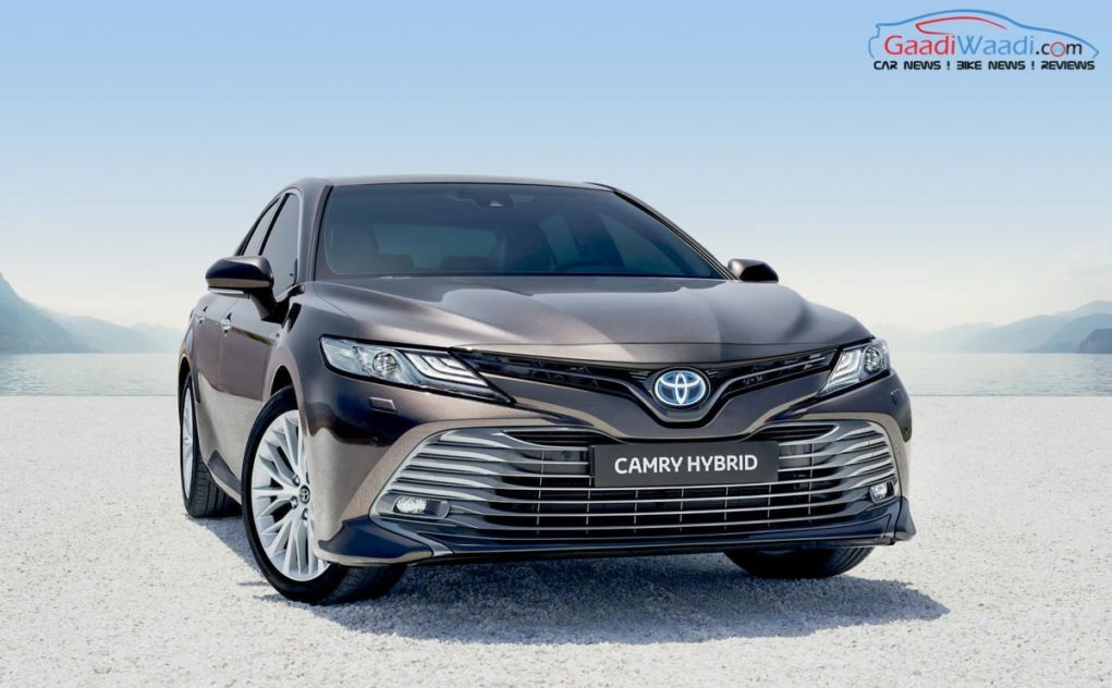 2019 Toyota Camry Hybrid Spied In India Ahead Of Next Month