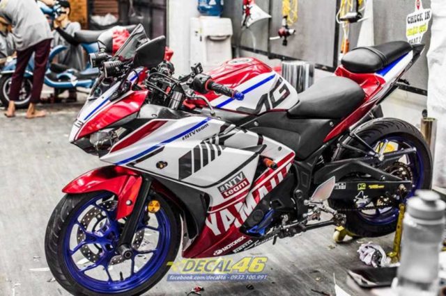Modified Yamaha YZF-R3 Looks Superhot In The Performance AMG Stickers