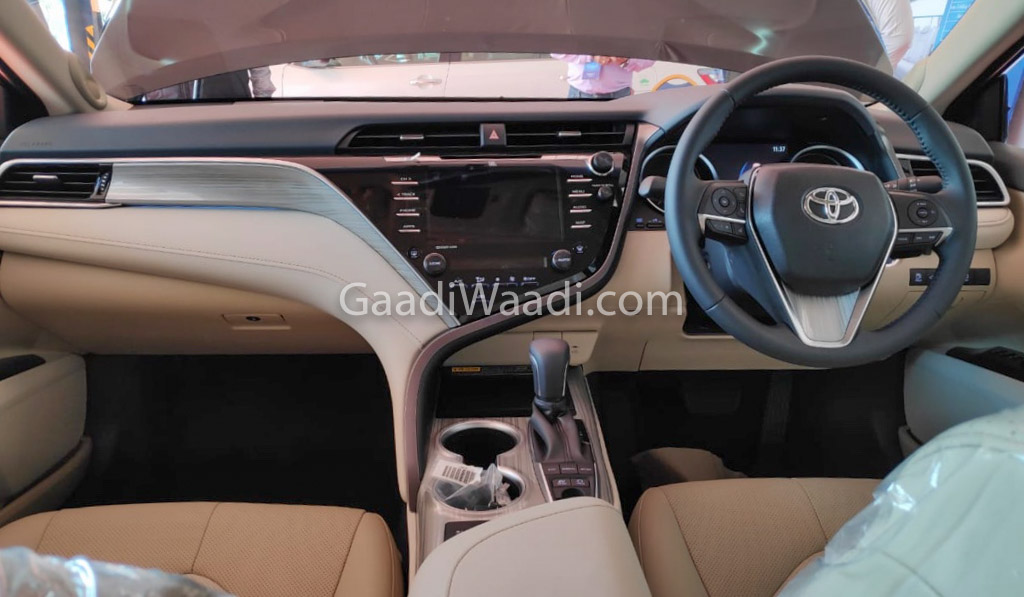 Exclusive All New 2019 Toyota Camry Spied Undisguised In India